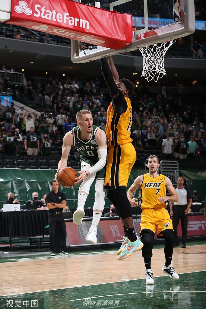 包含Scout连续三场比赛得分超过绝杀，热火挑战极限！的词条