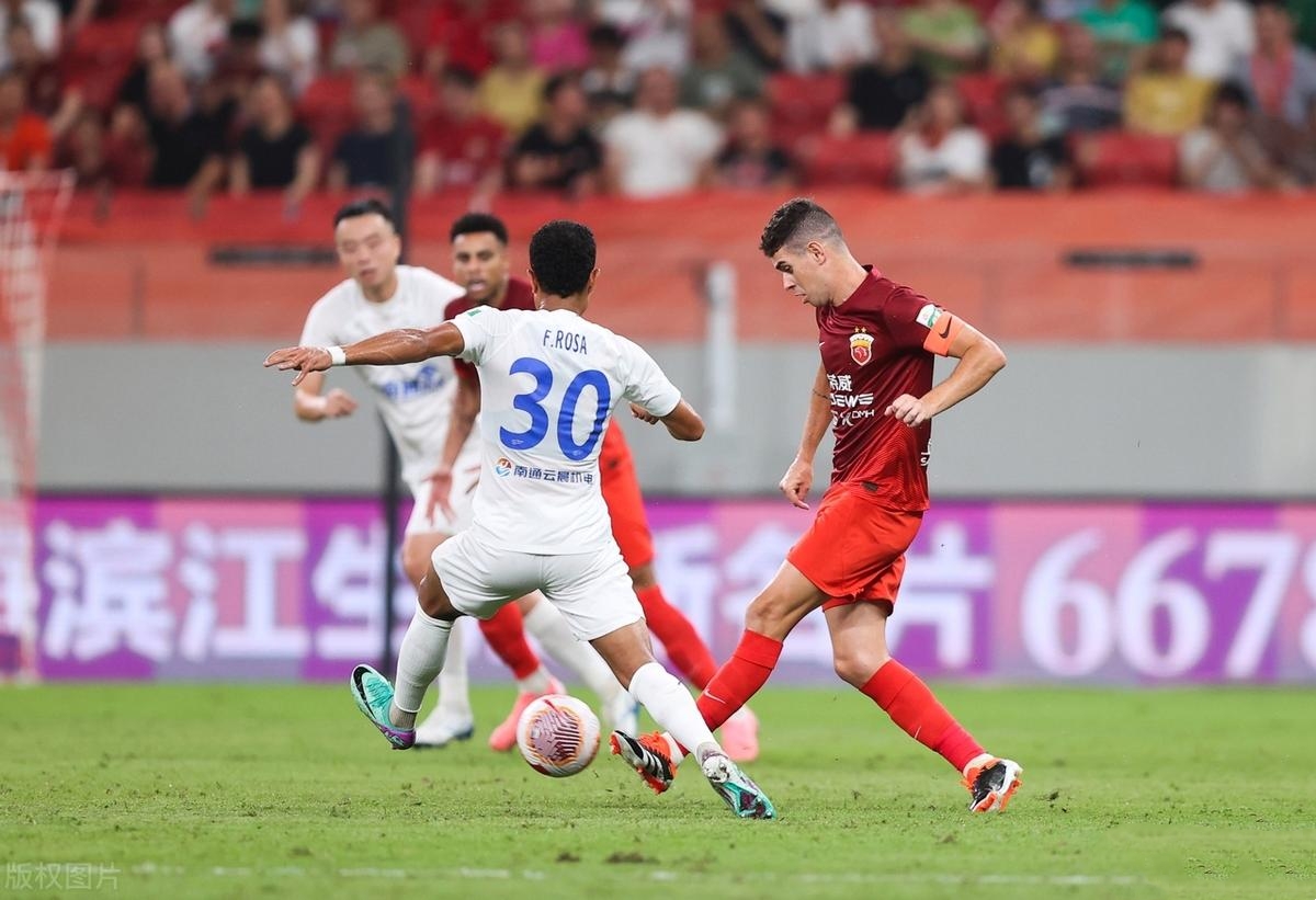 关于上海海港发布备战花絮,今晚豪取连胜,欧超杯任务艰巨,球探报告显示潜力的信息 关于上海海港发布备战花絮,今晚豪取连胜,欧超杯任务艰巨,球探报告显示潜力的信息