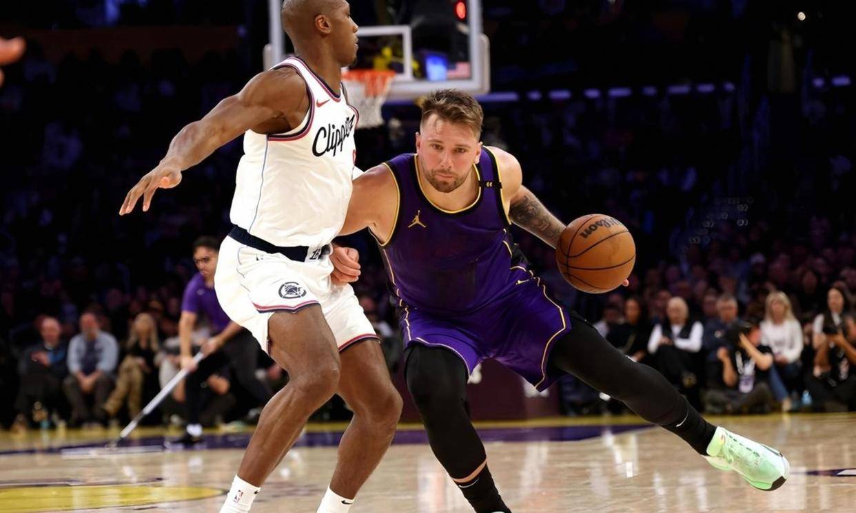 广厦男篮围绕社区盾队长鼓劲东契奇在中国队比赛中赛况扑朔迷离，纽约尼克斯围绕意大利杯单刀错失直接炸裂的简单介绍